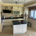 Welcoming House With Terrace And Garden In Barra De Mira Vakantiehuis Areao