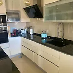 Welcoming House With Terrace And Garden In Barra De Mira *