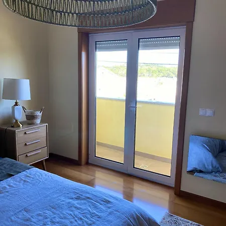 Vakantiehuis Welcoming House With Terrace And Garden In Barra De Mira Areao