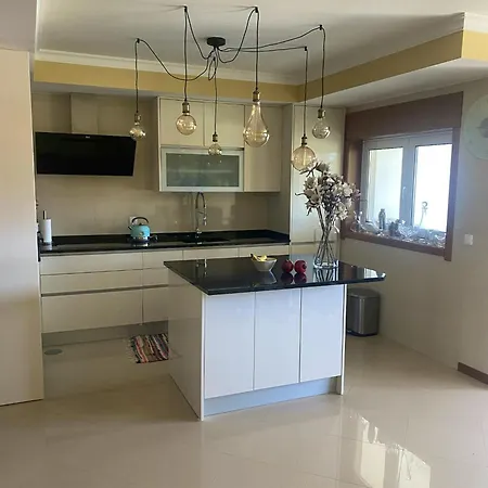 Casa de Férias Welcoming House With Terrace And Garden In Barra De Mira Areao