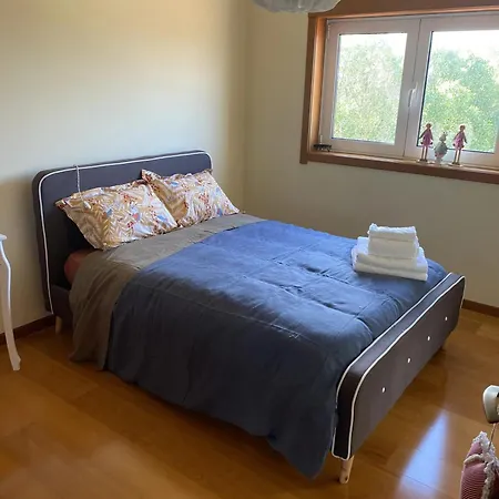 Vakantiehuis Welcoming House With Terrace And Garden In Barra De Mira