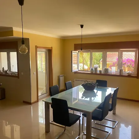 Welcoming House With Terrace And Garden In Barra De Mira
