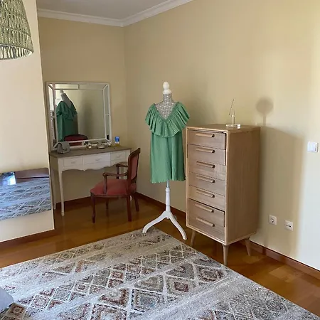Welcoming House With Terrace And Garden In Barra De Mira Vakantiehuis *