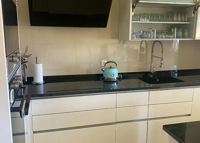 Welcoming House With Terrace And Garden In Barra De Mira * Areao