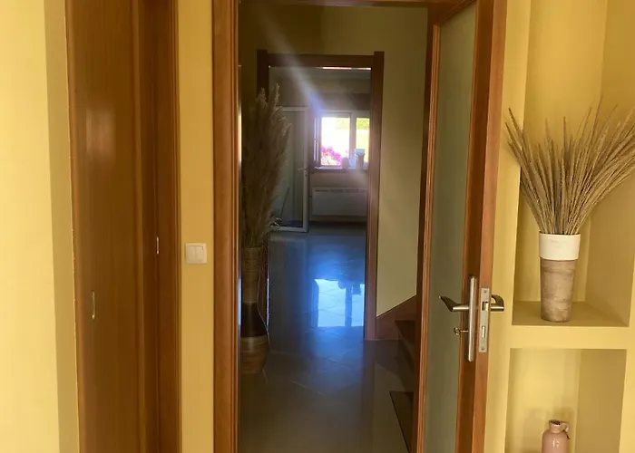 Welcoming House With Terrace And Garden In Barra De Mira Σπίτι διακοπών *