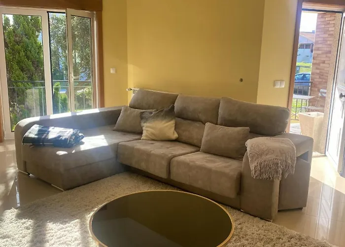 Welcoming House With Terrace And Garden In Barra De Mira Σπίτι διακοπών *